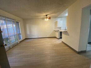 3419 Keystone Av, Unit 31 03 in Los Angeles, CA - Foto de edificio - Building Photo