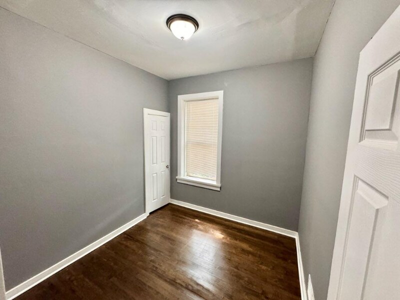 7841 S Drexel Ave, Unit 1F in Chicago, IL - Foto de edificio