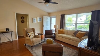 971 Kingmont Terrace in the Villages, FL - Building Photo - Building Photo