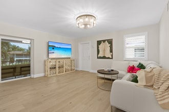 1155 Sandpiper St in Naples, FL - Building Photo - Building Photo