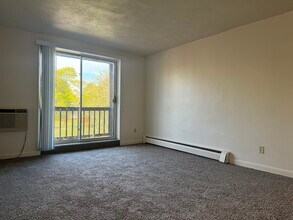 49 Sumner St in Stoughton, MA - Building Photo - Building Photo