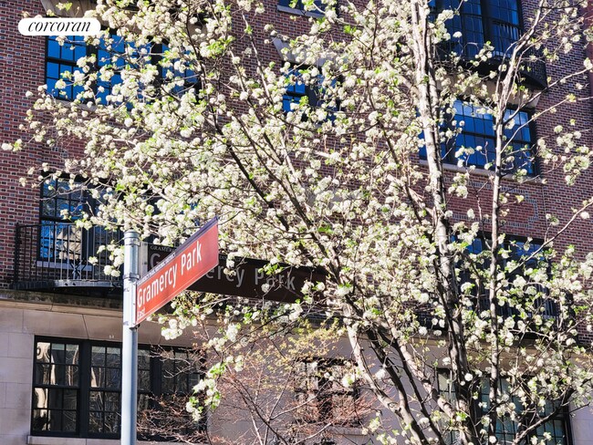 225 E 21st St in New York, NY - Foto de edificio - Building Photo
