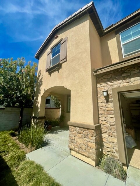 30369 Village Terrace Dr in Menifee, CA - Building Photo - Building Photo