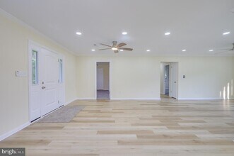 9708 Martinsburg Rd in Hedgesville, WV - Building Photo - Building Photo