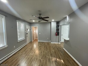 31 Union St in Dover, NJ - Building Photo - Building Photo