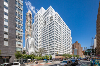 215 East 68th Street in New York, NY - Building Photo - Primary Photo