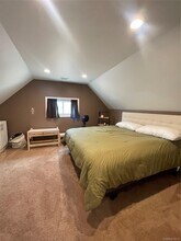 11 Skylark Ln in Levittown, NY - Building Photo - Building Photo