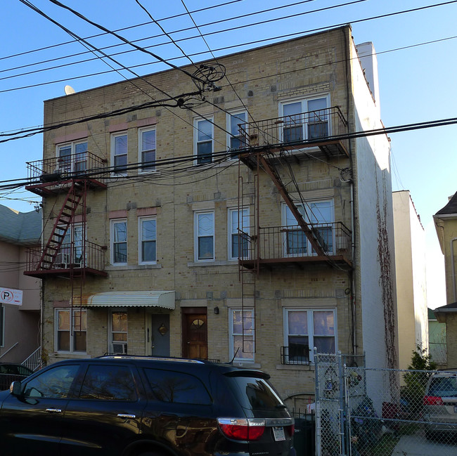 2017 Homecrest Ave in Brooklyn, NY - Building Photo - Building Photo