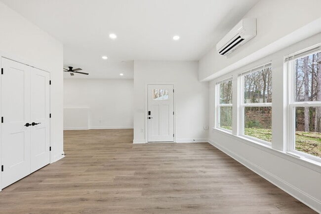 4402 Hill St in Lake Norman of Catawba, NC - Building Photo - Building Photo