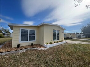 2464 Picnic St in Port Charlotte, FL - Building Photo - Building Photo