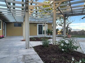 25660 Allen Way in Loma Linda, CA - Building Photo - Building Photo