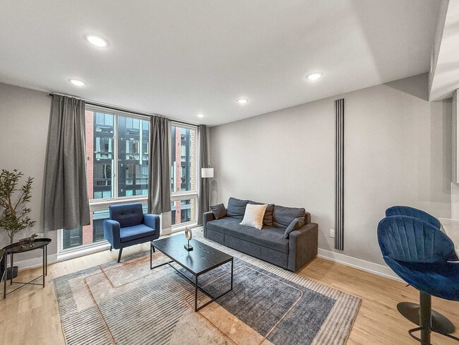 property at 626 N Delaware Ave