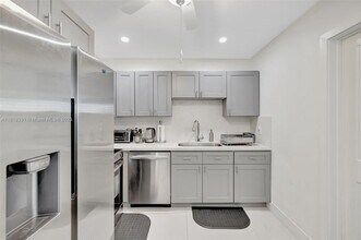 1500 SW 6th Ave in Fort Lauderdale, FL - Building Photo - Building Photo