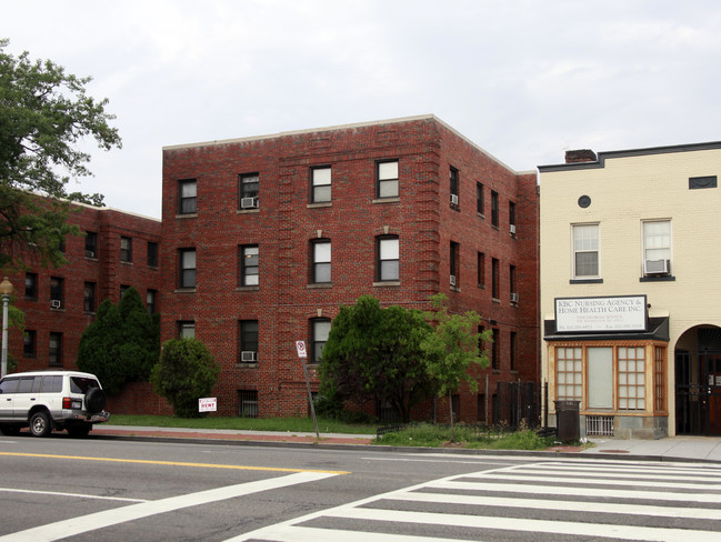 7444 Georgia Ave NW in Washington, DC - Building Photo - Building Photo