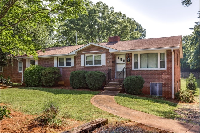 property at 146 Rosedale Cir