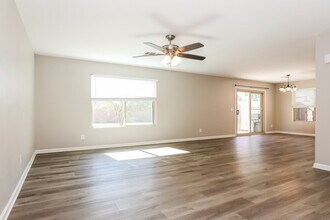 10857 E Carol Ave in Mesa, AZ - Building Photo - Building Photo