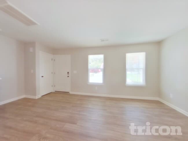 5424 Henderson Oaks Dr in Charlotte, NC - Foto de edificio - Building Photo