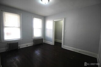 417 Elmer St in Trenton, NJ - Building Photo - Building Photo