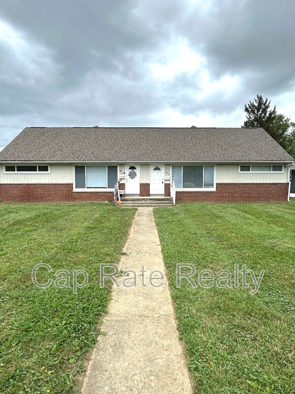 property at 2994 E Moreland Dr