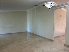 14670 SW 49th St in Miami, FL - Building Photo - Building Photo