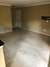 11704 Olde English Dr, Unit I in Reston, VA - Building Photo - Building Photo