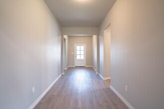 7608 61st St in Lubbock, TX - Building Photo - Building Photo