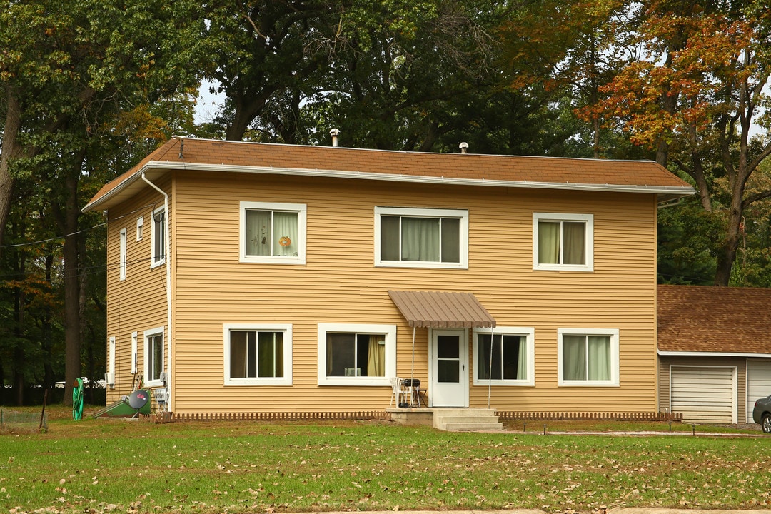 10929 Telegraph Rd in Erie, MI - Foto de edificio