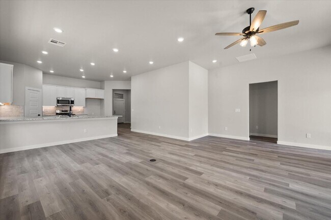 3202 Farmhouse Ave in Wolfforth, TX - Building Photo - Building Photo