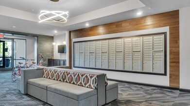 Overlook on the Creek in Minnetonka, MN - Building Photo - Building Photo