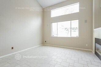 5364 Goshawk St, Unit 324 in Brighton, CO - Building Photo - Building Photo