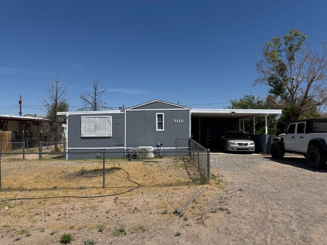 5119 Mesa Dr in Topock, AZ - Building Photo - Building Photo