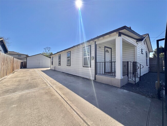 4010 Chapman St in Houston, TX - Building Photo - Building Photo