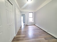 561 Ocean Ave, Unit 3R photo'