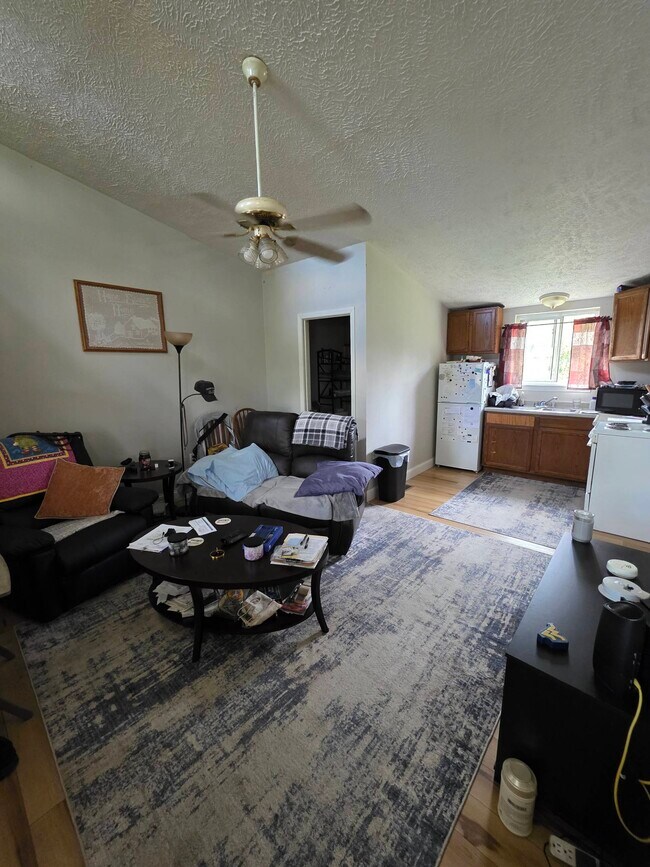 419 Walnut Ave in Fairmont, WV - Foto de edificio - Building Photo