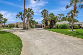 6105 Brandon St in West Palm Beach, FL - Foto de edificio - Building Photo