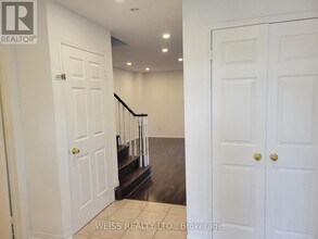 1068 Foxglove Pl in Mississauga, ON - Building Photo - Building Photo