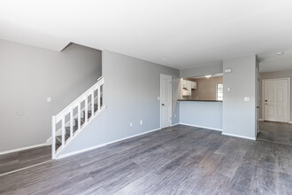 Wyndham Court Apartments in Waterbury, CT - Building Photo - Interior Photo