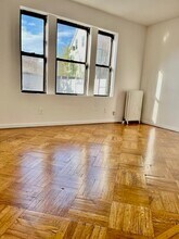 84 W 25th St in Bayonne, NJ - Building Photo - Building Photo