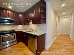 908 W Winona St in Chicago, IL - Building Photo - Building Photo