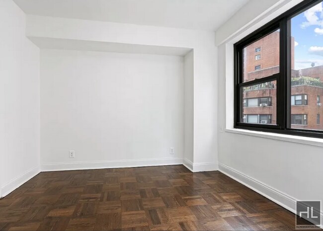 East 89 Street in New York, NY - Building Photo - Building Photo