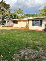 3100 SW 97th Ave in Miami, FL - Building Photo