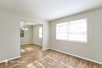 1351 W Sedgefield Dr in Winston-Salem, NC - Building Photo - Building Photo