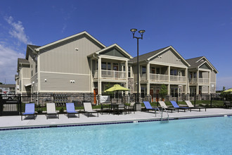 Springs At Cobblestone Lake in Apple Valley, MN - Foto de edificio - Building Photo