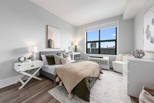 32 Oakland Ave in Jersey City, NJ - Building Photo