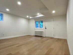 351 Northcliffe Blvd in Toronto, ON - Building Photo - Building Photo