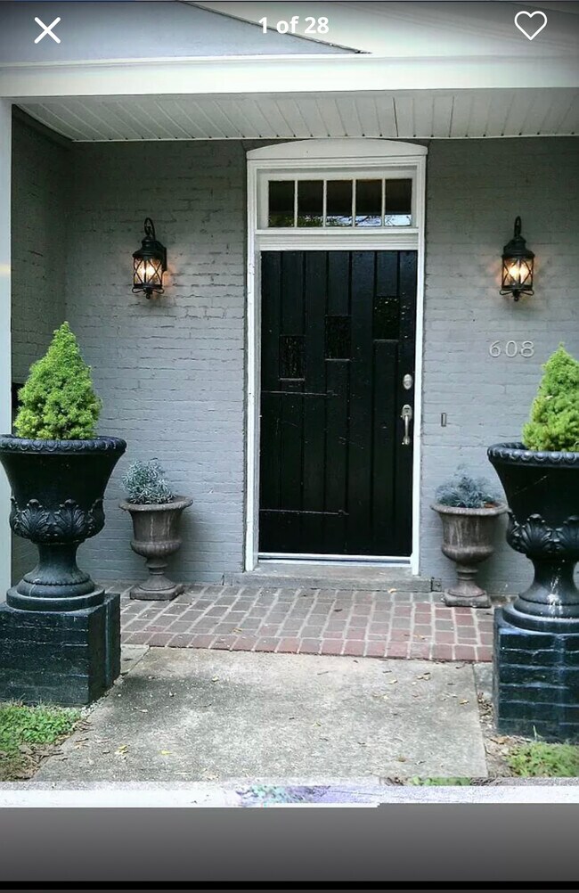 608 Greenwood Ave, Unit 1 in Clarksville, TN - Foto de edificio - Building Photo