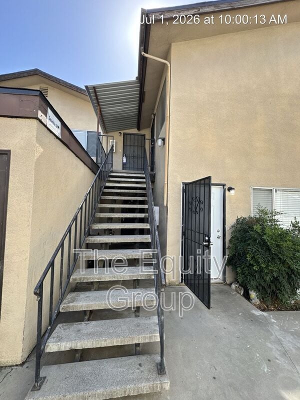 property at 116 W Murray Ave