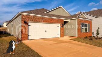 424 Pkwy Gdns Ln in Tuscaloosa, AL - Building Photo