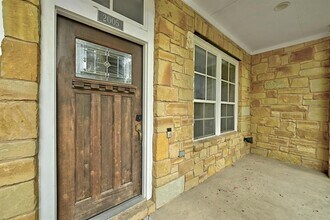 2005 Zach Scott St in Austin, TX - Building Photo - Building Photo