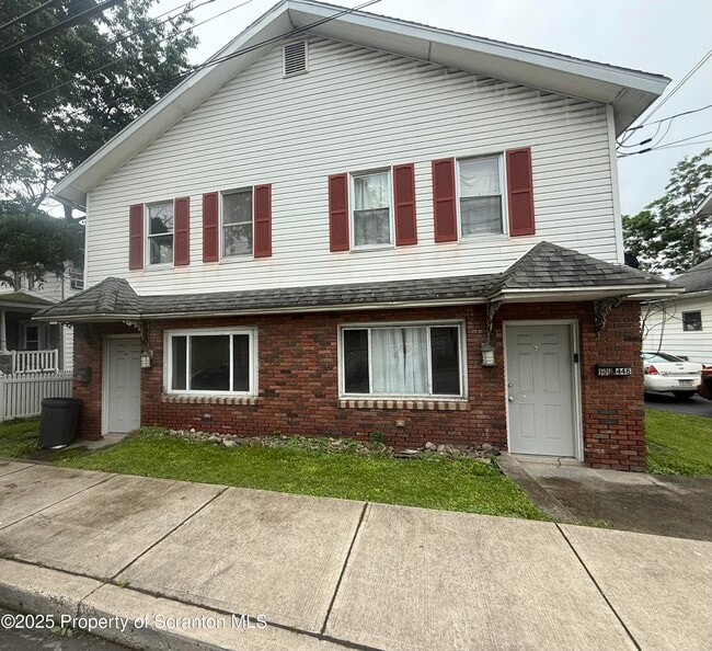 property at 450 N Main St